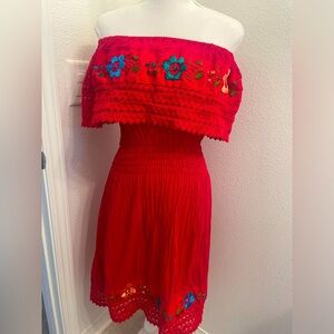 Red Mexican dress 🌹